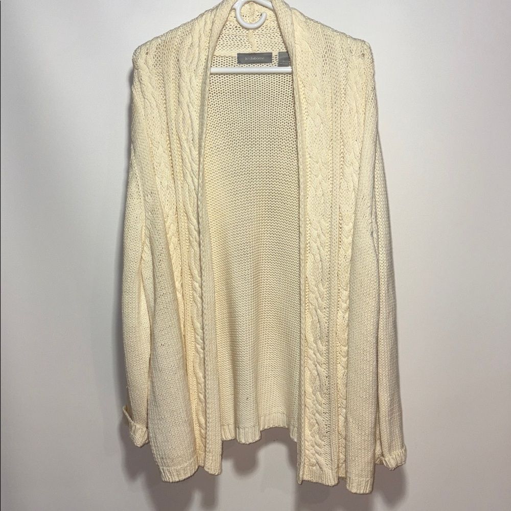 Liz Claiborne Cream Knit Sweater